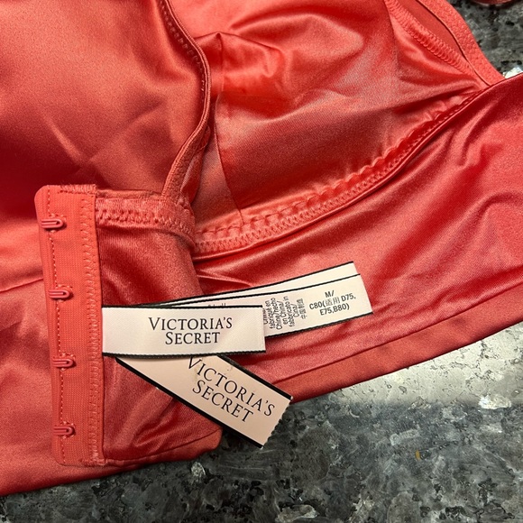 NWT Victoria’s Secret Silk and Lace Coral Bra size medium - Picture 3 of 5
